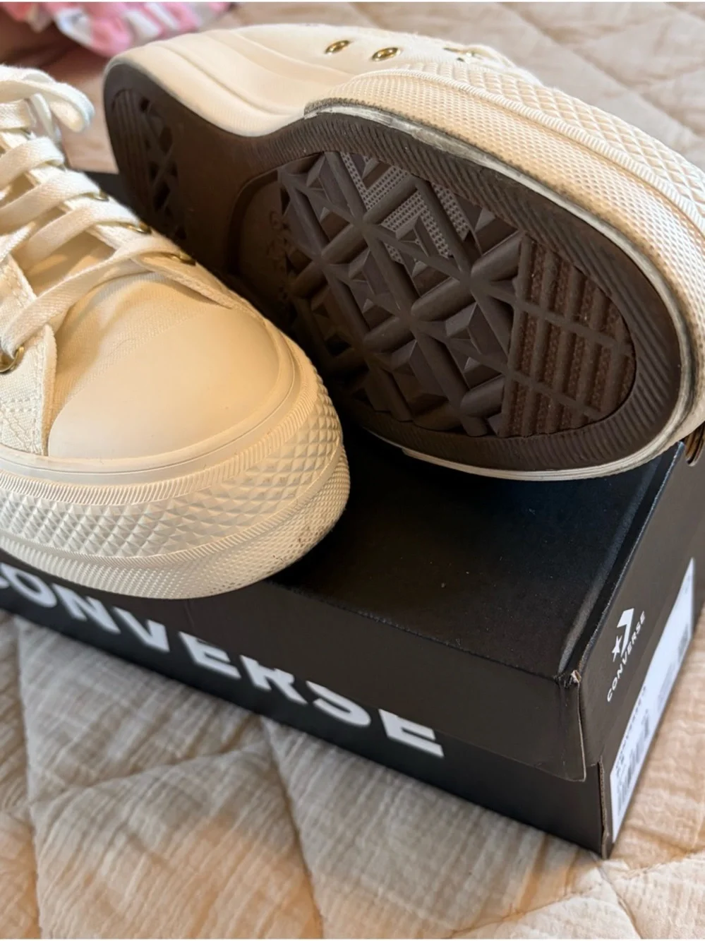 Chuck Taylor Cosmic Elevated Platform Low Top Sneakers 7.5 - Picture 6 of 6